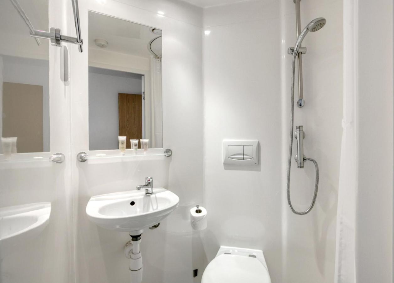 Central Single Room With Shared Kitchen In Luton Luton  Luaran gambar