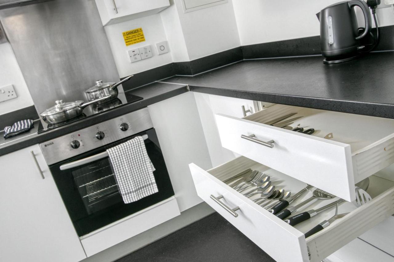 Central Single Room With Shared Kitchen In Luton Luton  Luaran gambar