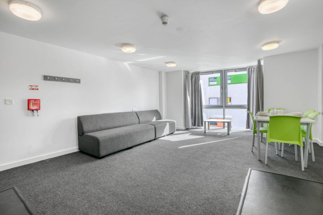 Central Single Room With Shared Kitchen In Luton Luton  Luaran gambar