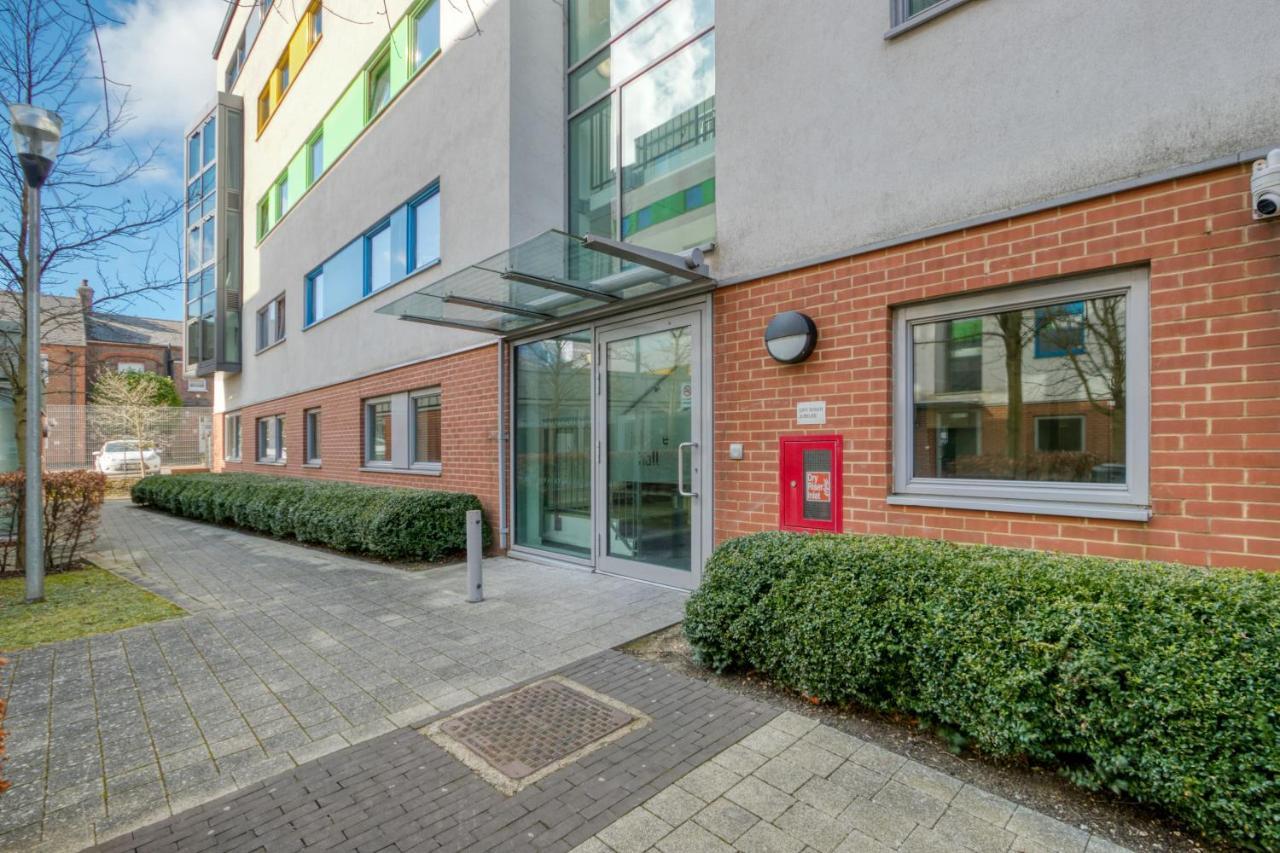 Central Single Room With Shared Kitchen In Luton Luton  Luaran gambar